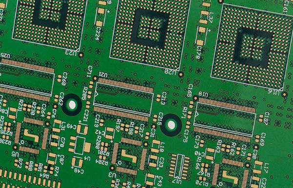 Ako pridať hodvábnu tlač do zariadení SMT v dizajne PCB?