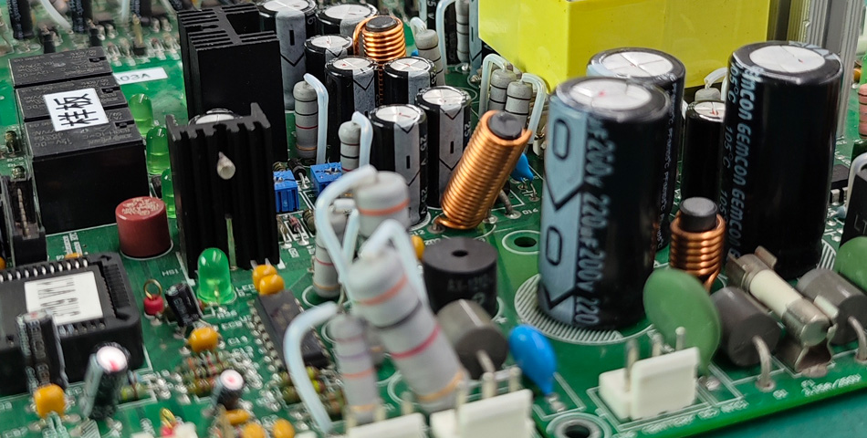 Ako sa továrne na PCBA vyrovnávajú s výzvami montáže zložitých komponentov?