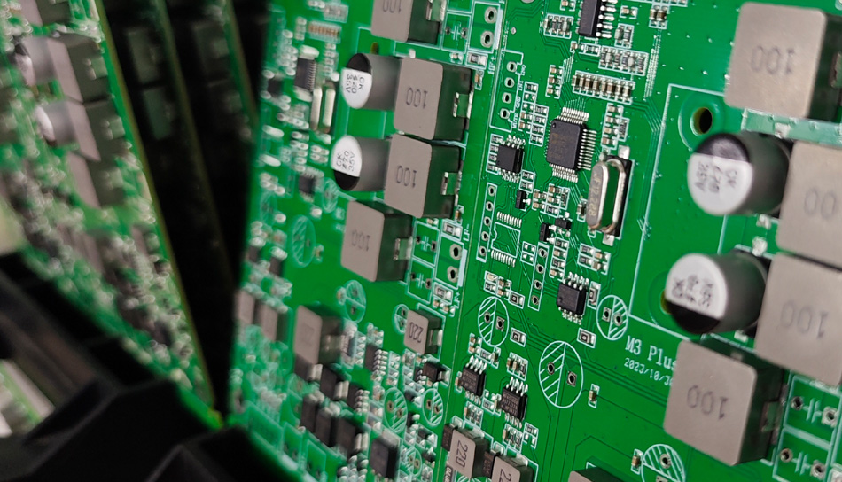 Od plánovania výroby po konečnú dodávku: Stratégie optimalizácie procesov pre továrne na výrobu PCBA